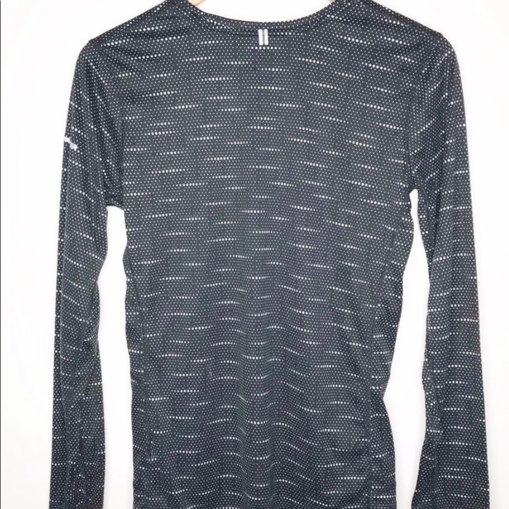 Nike size medium drifit top. EUC